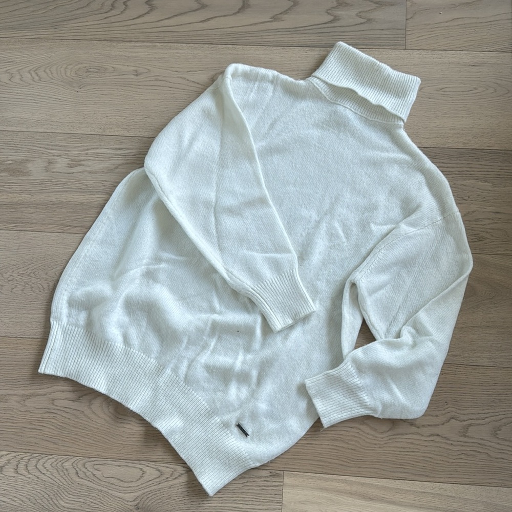CK Turtle Neck Sweater